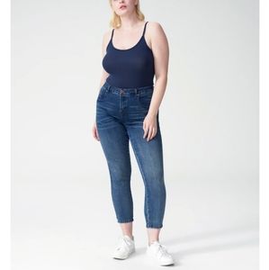 *SOLD* Seine High Rise Skinny Jeans 27 Inch -